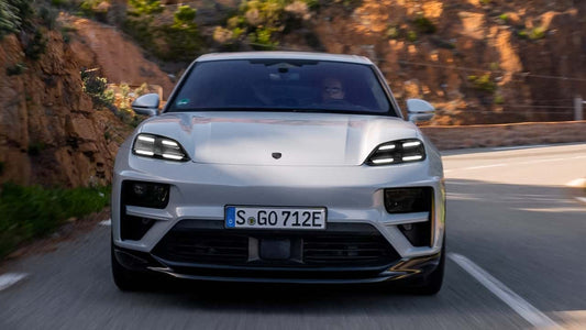 El Porsche Macan eléctrico lidera las ventas y marca el rumbo hacia la movilidad sostenible.
