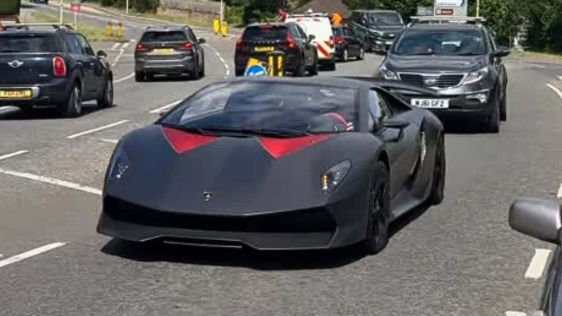 El Lamborghini Sesto Elemento: Una joya exclusiva en las calles