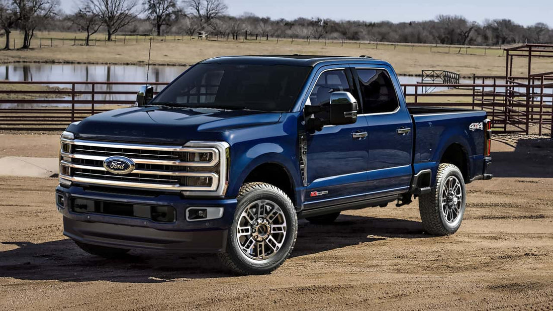 Ford llama a revisión a camionetas Super Duty modelo 2025 por fallos en el sistema de frenos.