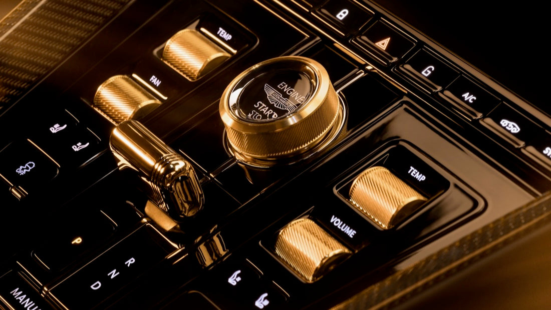 Aston Martin DB12 Goldfinger Edition: Un Tributo a la Luxuria y la Cinematografía.