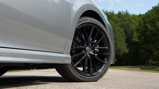 "Propietarios del Toyota Camry 2025: Cómo proteger tus ruedas del robo masivo"