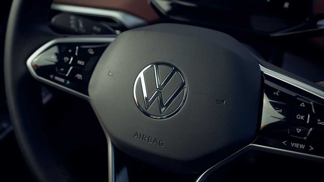 "Volkswagen enfrenta críticas y demandas por controvertidos botones capacitivos en el volante"
