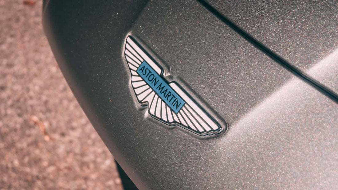 Aston Martin vende participación en equipo de Fórmula 1: Un cambio estratégico con miras al futuro.