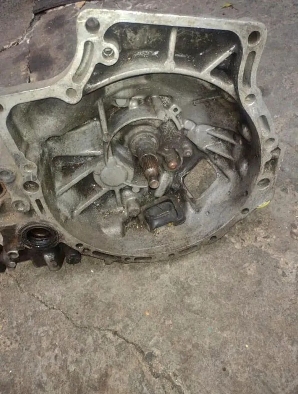 caja sincrónica mazda allegro 1.6 2006